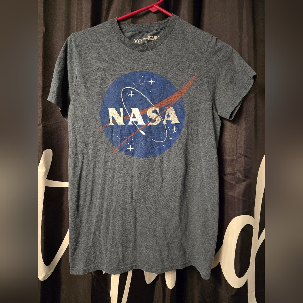 Fifth sun Nasa shirt